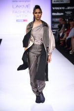 Model walk the ramp for Shift,Payal Khandwala,Roma Narsinghani show at Lakme Fashion Week Day 2 on 4th Aug 2012 (186).JPG